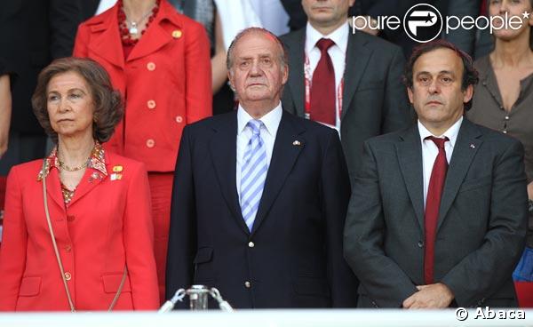 La reine Sofia, le roi Juan Carlos et Michel Platini