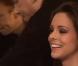 Miss France 2013, épanouie, au lendemain de son sacre du 8 décembre 2012, prenant la pose avec la Garde républicaine.