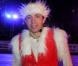 Philippe Candeloro en Père Noël sur la patinoire de Charenton avec sa troupe Candeloro Show Company pour présenter son spectacle  Dancing on Ice  le 19 décembre 2012.