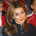 Letizia d'Espagne : Au Salon du livre jeunesse, elle teste tous les ateliers !