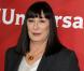 Anjelica Huston pose devant les photographes au 2013 Winter TCA Tour organisé par NBCUniversal à Pasadena, le 6 janvier 2013.