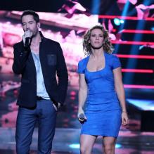 Emmanuel Moire et Lorie lors de l'enregistrement du prime 'Samedi soir on chante Goldman', diffusé le 19 janvier 2013 sur TF1