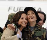 Ingrid Betancourt heureuse de retrouver sa maman