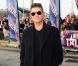 Simon Cowell : Très occupé auprès d'Alesha Dixon sexy et de cinq jeunes filles