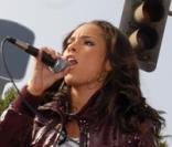 Alicia Keys soutient les grévistes