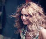 Vanessa Paradis de nouveau mannequin : Egérie responsable pour H&M