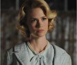 January Jones, look fantasque et rétro pour la série Mad Men.