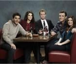 Josh Radnor, Cobie Smulders, Neil Patrick Harris, Jason Segel et Alyson Hannigan dans la saison 8 de How I Met Your Mother, 2012-2013.