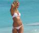 Erin Heatherton en pleine séance photo pour Victoria's Secret à Saint-Barthélemy. Le 1er février 2013.