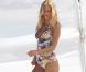 Erin Heatherton en pleine séance photo pour Victoria's Secret à Saint-Barthélemy. Le 1er février 2013.