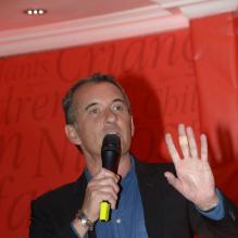Christophe Dechavanne au dîner de gala organisé pour Les Rois du monde, au profit des enfants nécessiteux, orphelins et hospitalisés, aux Salons Hoche à Paris le 11 février 2013.