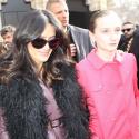 Fashion Week : Salma Hayek initie sa belle-fille Mathilde à la mode