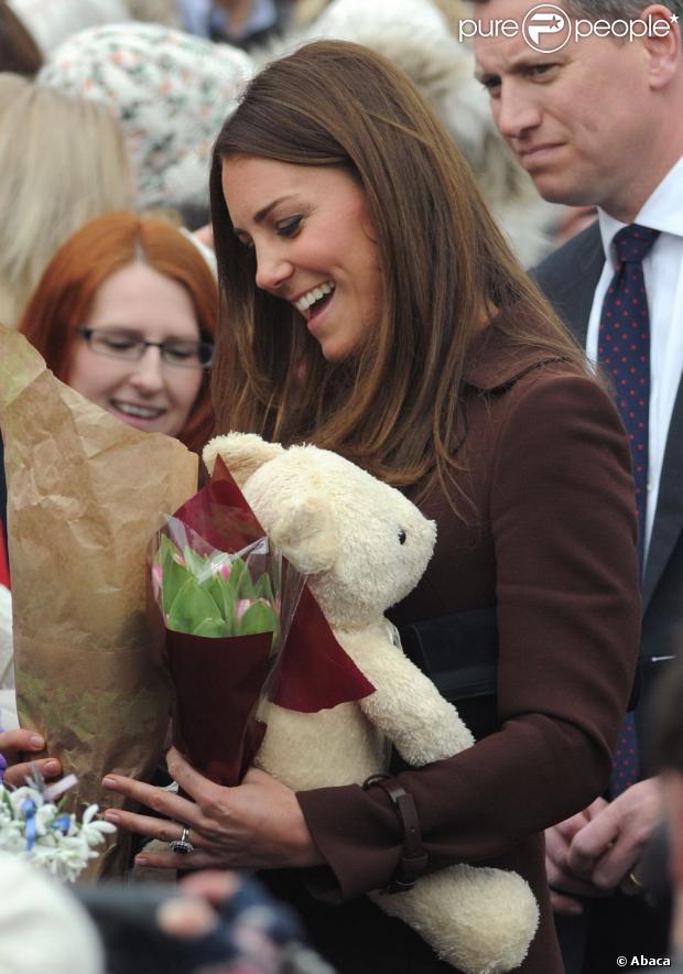 CASA REAL BRITÁNICA - Página 77 1070629-kate-the-duchess-of-cambridge-arrives-620x0-2