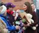 Kate Middleton, enceinte, se rend au Fishing Heritage Centre à Grimsby le 5 mars 2013.