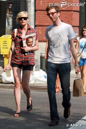 Kirsten Dunst et ses gambettes