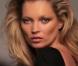 Kate Moss, nouvelle égérie de Kérastase Paris en pleine séance photo.