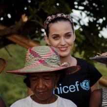 Katy Perry en voyage du 4 au 6 avril 2013 à Madagascar pour le compte de l'UNICEF.