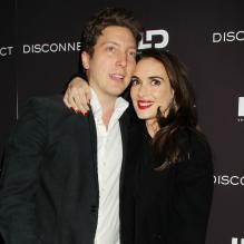 Henry-Alex Rubin et l'élégante Winona Ryder à l'avant-première de Disconnect à New York, le 8 avril 2013.