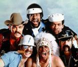 Victor Willis (en haut) avec les Village People