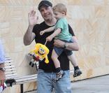 John Travolta : Papa relax à Sydney, balade ensoleillée avec son fils Benjamin