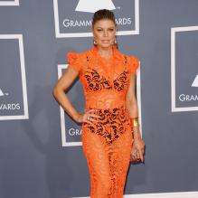 Fergie en robe Jean Paul Gaultier lors des Grammy Awards en février 2012.