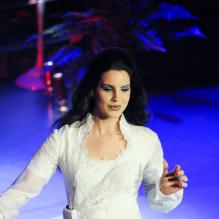 Lana Del Rey en concert à l'Olympia à Paris, le 27 avril 2013 dans le cadre de son Paradise Tour.