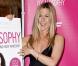 Jennifer Aniston : Une robe noire simple pour faire jaillir son énorme bague