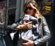 Gisele Bündchen et sa fille Vivian à New York, le 3 mai 2013.