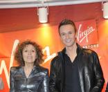 Mireille Dumas et Cyril Féraud à la conférence de presse de l'Eurovision 2012 à Paris, le 26 avril 2012.