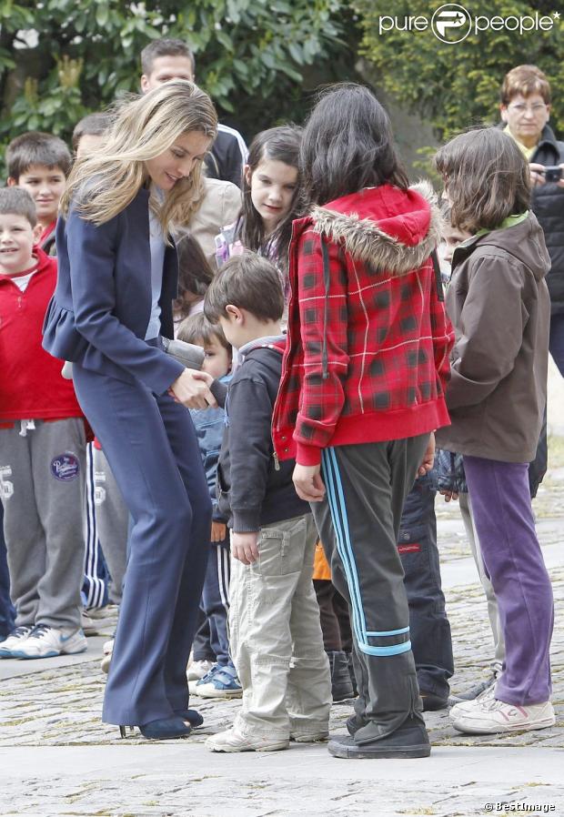 AGENDA PERSONAL DE LA PRINCESA LETIZIA Nº (2) - Página 97 1127784-la-princesse-letizia-d-espagne-en-620x0-1