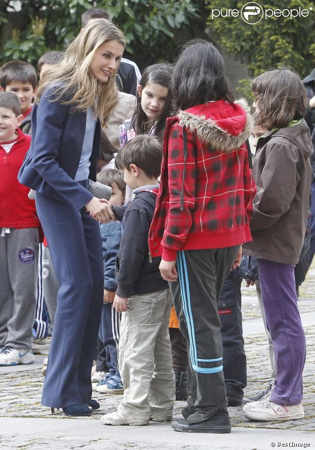 AGENDA PERSONAL DE LA PRINCESA LETIZIA Nº (2) - Página 97 1127785-la-princesse-letizia-d-espagne-en-620x0-1