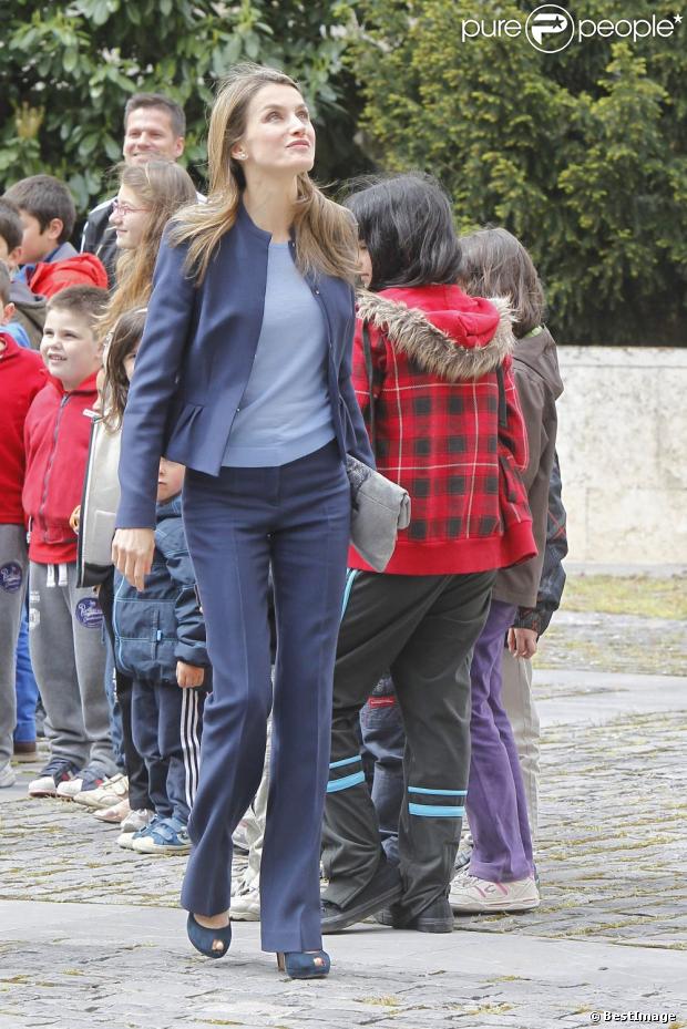 AGENDA PERSONAL DE LA PRINCESA LETIZIA Nº (2) - Página 97 1127788-la-princesse-letizia-d-espagne-en-620x0-1