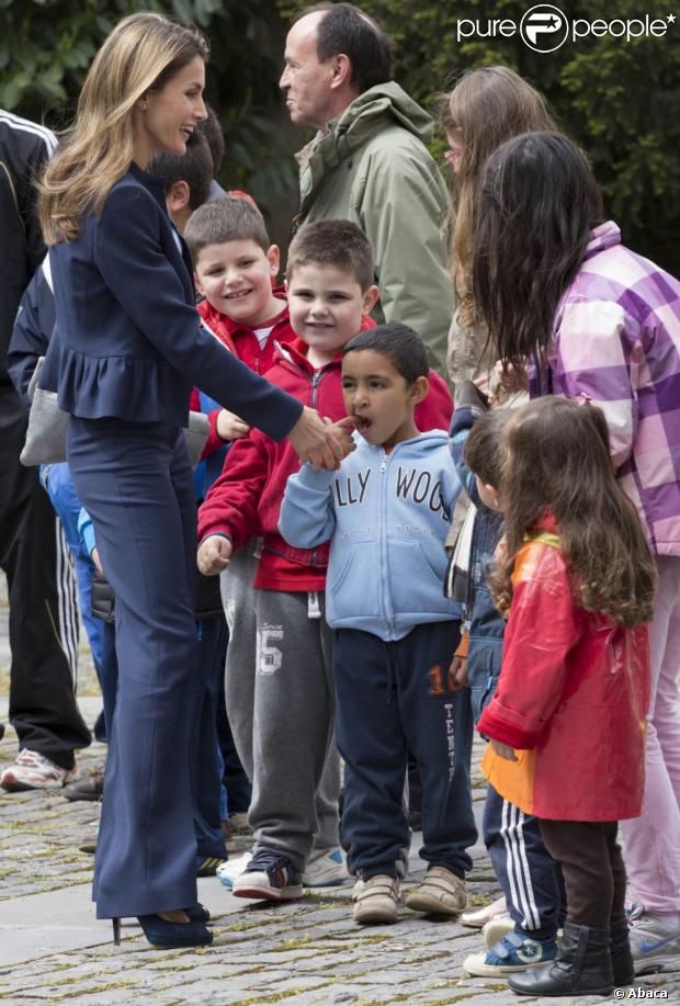 AGENDA PERSONAL DE LA PRINCESA LETIZIA Nº (2) - Página 97 1128054-crown-princess-letizia-of-spain-opened-620x0-1