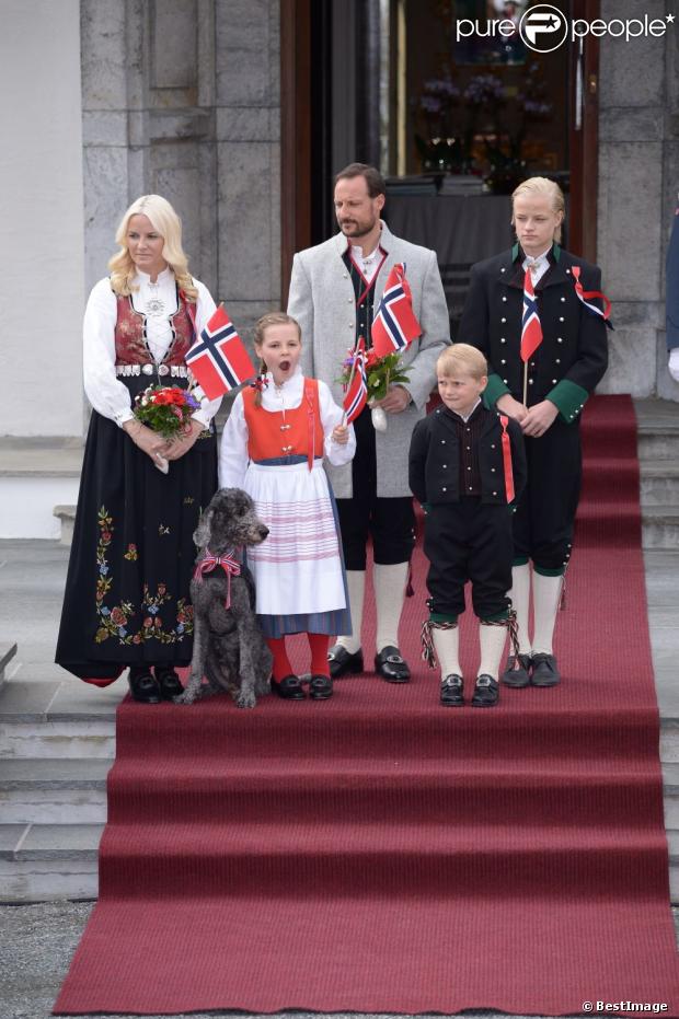 CASA REAL DE NORUEGA - Página 59 1128754-le-prince-haakon-la-princesse-mette-620x0-1