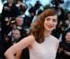 Louise Bourgoin sur le tapis rouge du Palais des Festivals pour la projection du film Le Passé, à la 66e édition du Festival de Cannes, le 17 mai 2013. 
  