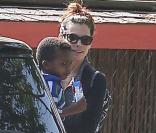 Sandra Bullock : Maman ravie et routinière avec le petit Louis
