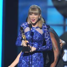 Taylor Swift sur la scène des Billboard Music Awards à Las Vegas, le 19 mai 2013.