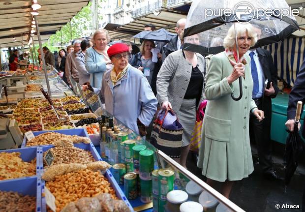 CASA REAL BRITÁNICA - Página 93 1140651-the-duchess-of-cornwall-speaks-to-620x0-1