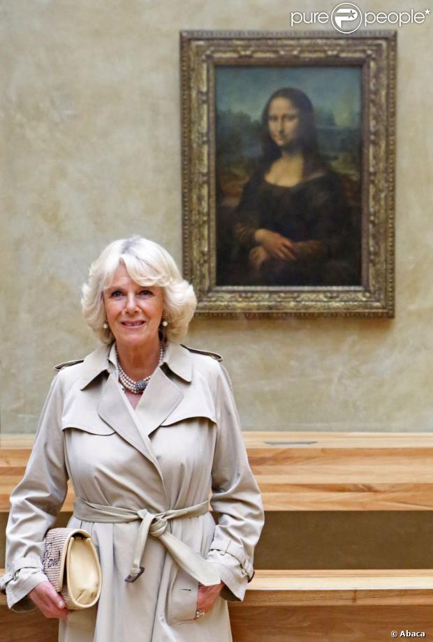 CASA REAL BRITÁNICA - Página 94 1140672-the-duchess-of-cornwall-stands-in-front-620x0-1