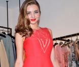 Miranda Kerr : Flamboyante pour une aventure exotique