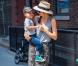 La superbe Miranda Kerr et son fils Flynn se baladent dans les rues de New York le 18 juin 2013