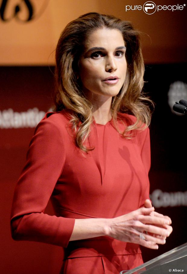 CASA REAL JORDANA - Página 74 1253243-queen-rania-al-abdullah-of-jordan-620x0-3