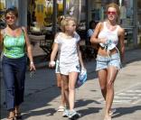 Lynne Spears avec ses filles Jamie Lynn et Britney en 2002