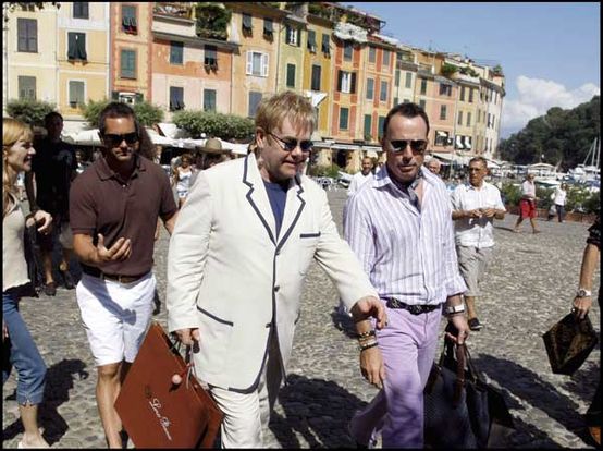 Elton John et son mari David Furnish à Portofino