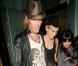 PHOTOS : Rhys Ifans et Kimberly Stewart, pause café pause tendresse...