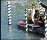 Eva Herzigova et Valentino au festival de Venise