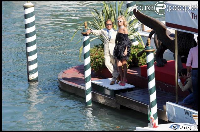 Eva Herzigova et Valentino au festival de Venise