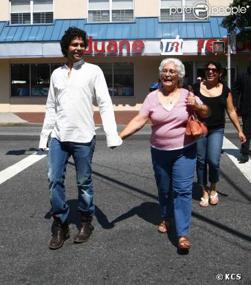 Adrian Grenier et sa grand mère