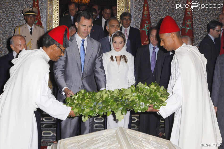 AGENDA DE SM. REYES FELIPE y LETIZIA - Página 24 1537994-felipe-vi-et-la-reine-letizia-se-950x0-2