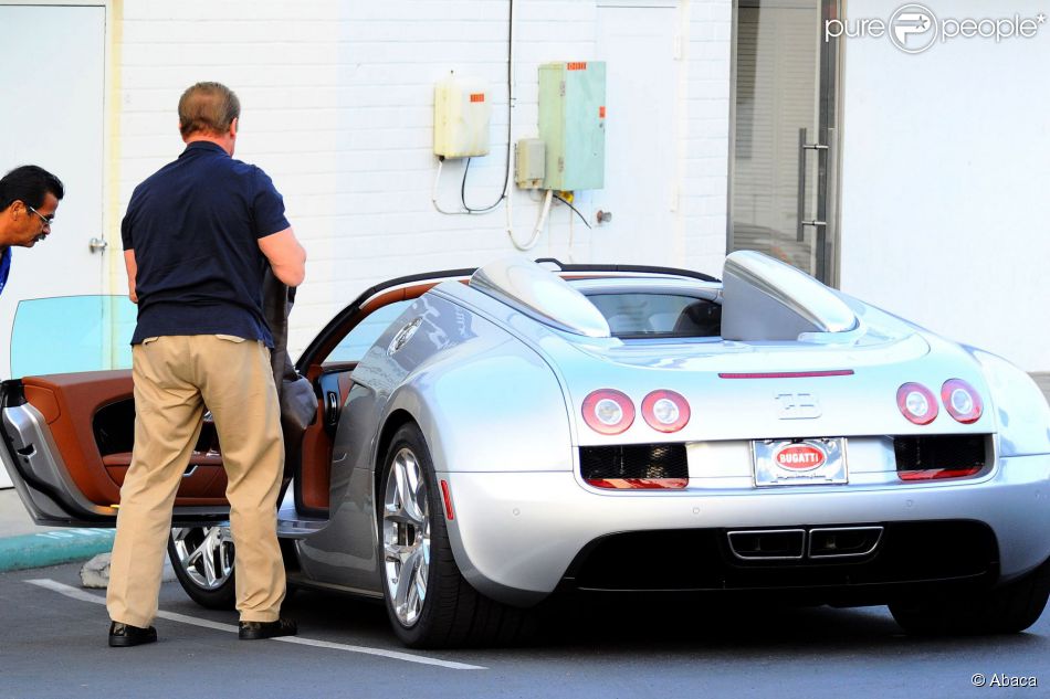 http://static1.purepeople.com/articles/8/14/56/98/@/1557273-arnold-schwarzenegger-a-emmen-eacute-950x0-1.jpg